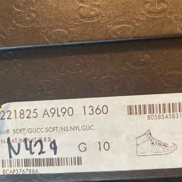 Mens Gucci - Picture 3 of 4